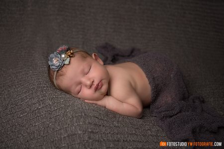 newbornfotograaf newbornshoot beuningen nijmegen wijchen