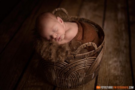 newbornfotograaf-newbornfotoshoot-beuningen-nijmegen-wijchen