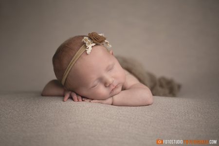 Newborn-fotoshoot-beuningen-wijche